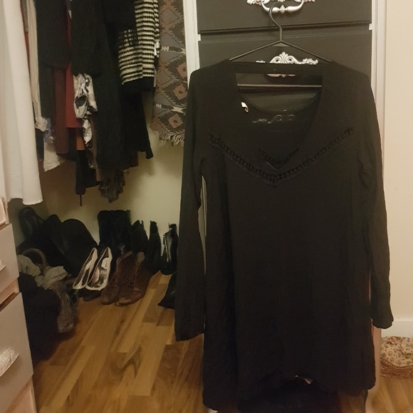 Black Dress - Picture 2 of 2